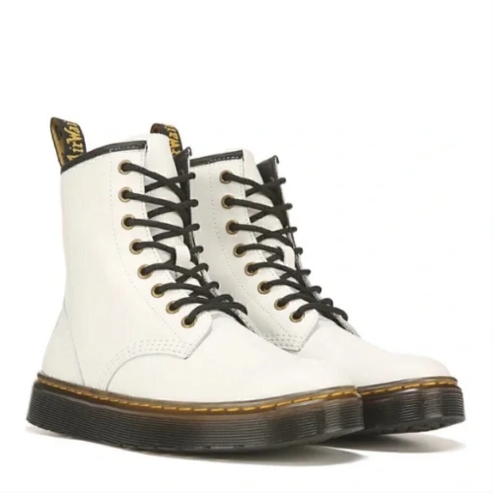 New Dr. Martens Zavala Combat Lace Up Boot White size 7 Platform chunky